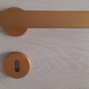 Maniglia per porta Lola ORO Satinato LINEA CALI‘ bocchetta foro patent 15317 Beste Prijs